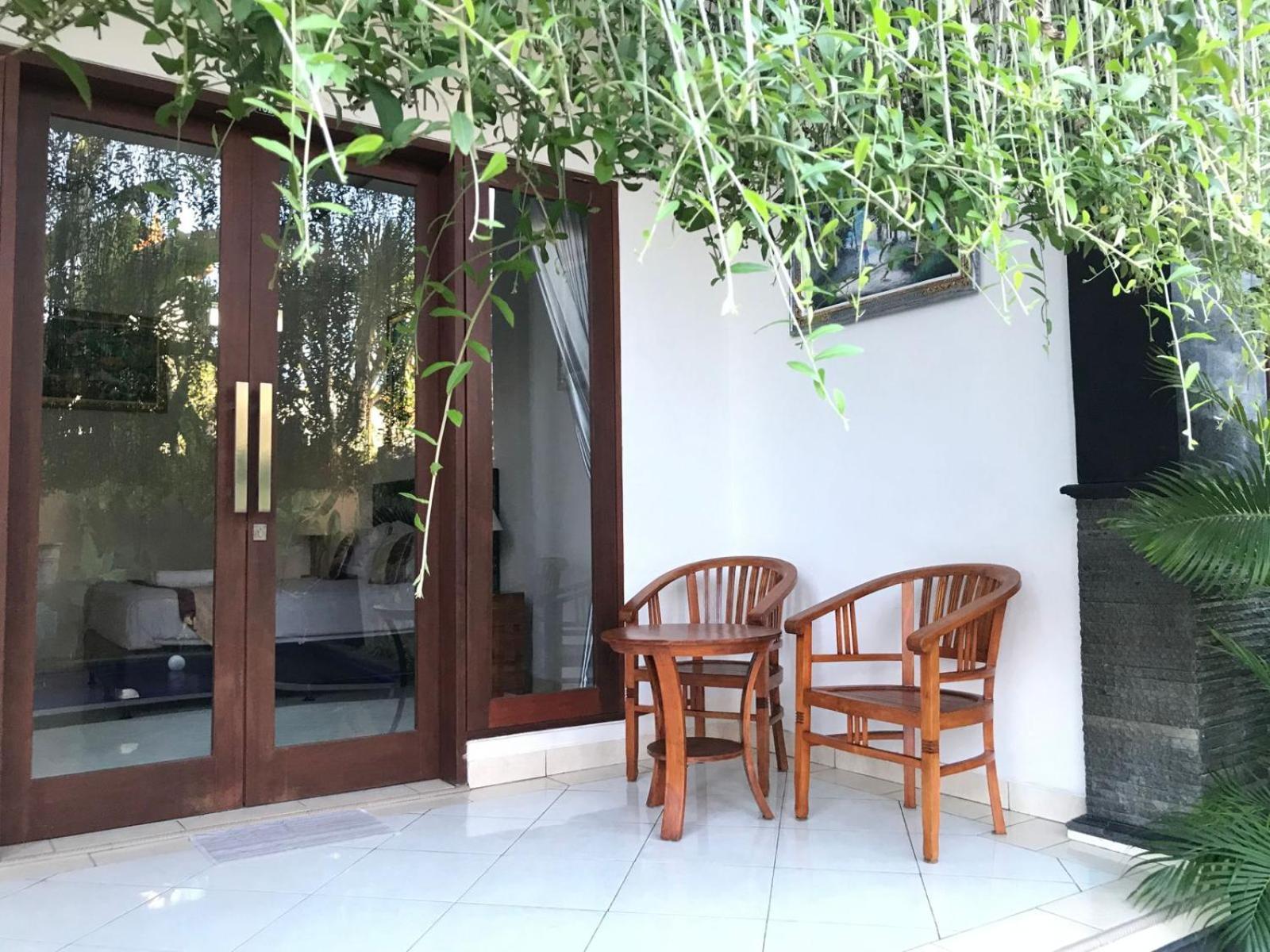 Surya Guest House Sanur Buitenkant foto